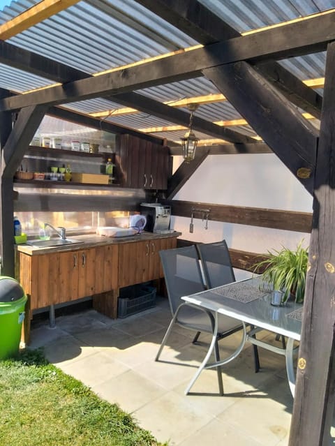 BBQ facilities, Garden, Communal kitchen, Garden view