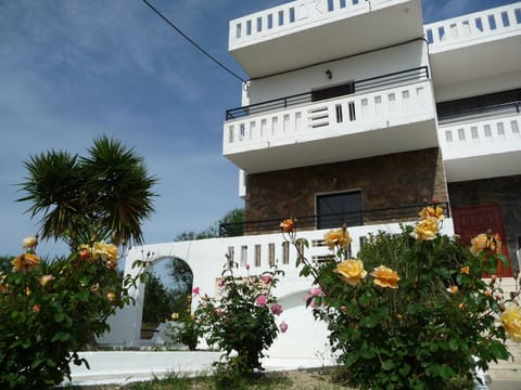 Zourpos Studios & Apartments Appartement in Crete