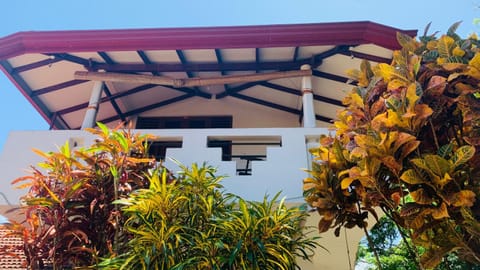 Deshan Homestay & Restaurant Vacation rental in Tangalle