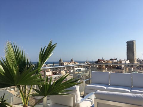 Balcony/Terrace, City view, Sea view