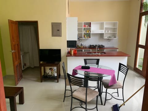 apartamentos Casa Amarilla Condo in Granada