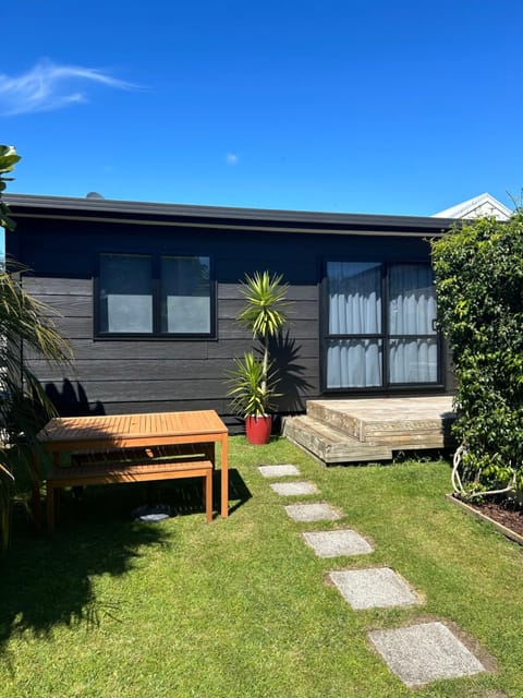 Evolve Bach Chalet in Whitianga