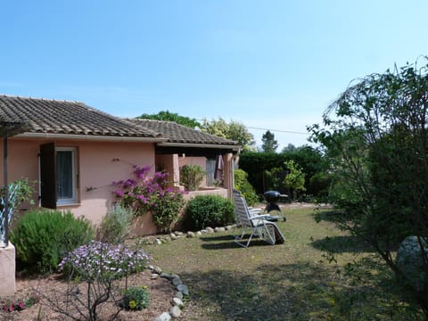 BBQ facilities, Garden, Balcony/Terrace