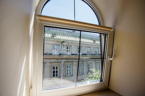 Guest House "Arkhistratyg" Bed and Breakfast in Lviv