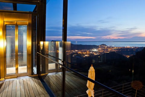 Night, Balcony/Terrace, Sea view