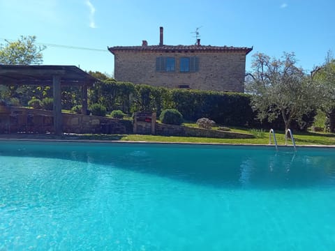 Podere Il Trebbio, porzione di villa Country House in Radda in Chianti