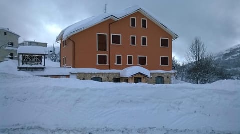 Property building, Winter