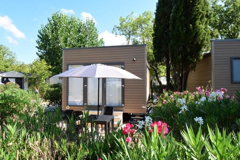 Camping Domaine Du Golfe De Saint Tropez Campingplatz /
Wohnmobil-Resort in Cogolin