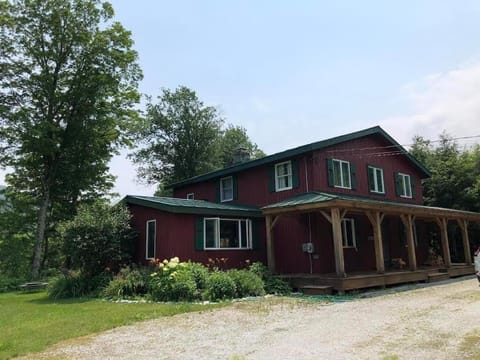 Pittsfield Chalet Haus in Pittsfield