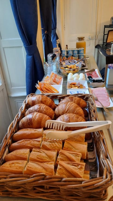 Food and drinks, Food, Breakfast, Buffet breakfast