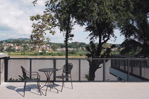 Balcony/Terrace, Seating area, River view