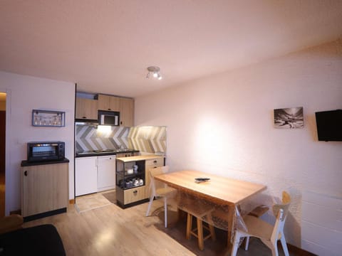 Appartement Auris, 1 pièce, 4 personnes - FR-1-297-6 Appartamento in Auris
