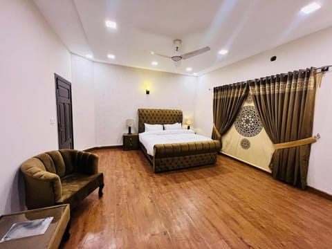 Apex Inn Guest House Bed and Breakfast in Islamabad