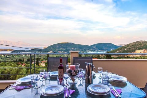 Balcony/Terrace, Mountain view, Sea view