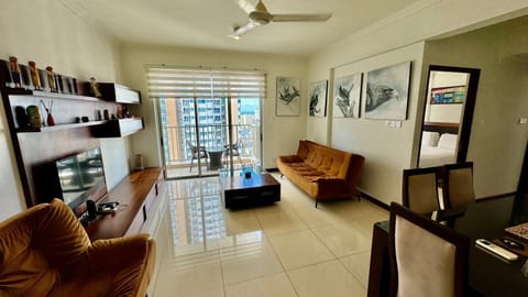 SkyLounge Apartment Colombo Condo in Colombo