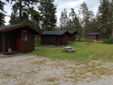 Tron Ungdomssenter Capanno nella natura in Innlandet