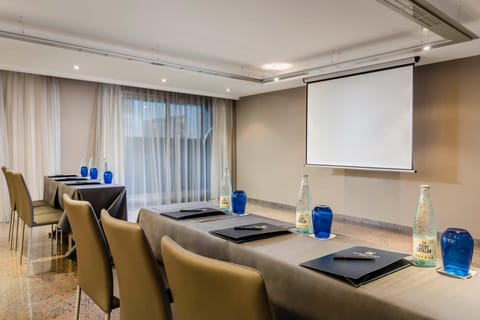 Business facilities, Meeting/conference room