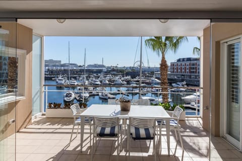 Nearby landmark, Balcony/Terrace, Balcony/Terrace, Seating area, On site, Landmark view, Sea view, Sea view, Sports