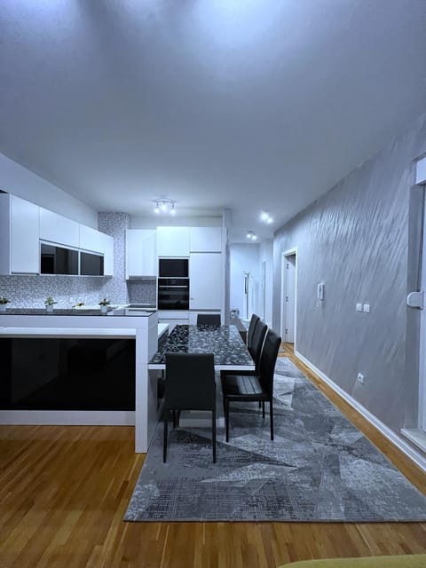 Kitchen or kitchenette, Living room, Dining area