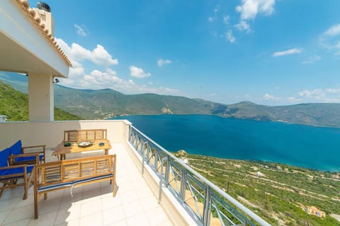 Balcony/Terrace, Mountain view, Sea view