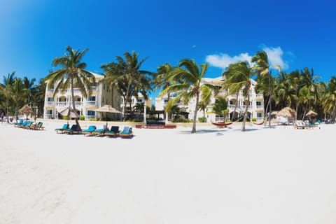Pelican Reef Villas Resort resort in Belize District