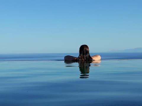 People, Pool view, Sea view, Swimming pool