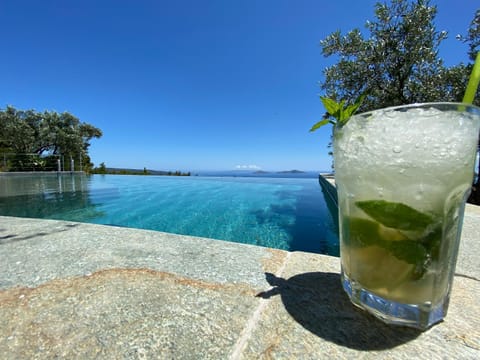 Pool view, Swimming pool, Alcoholic drinks