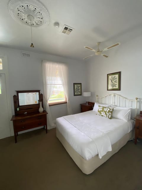 Seaview House Bed and breakfast in King Street