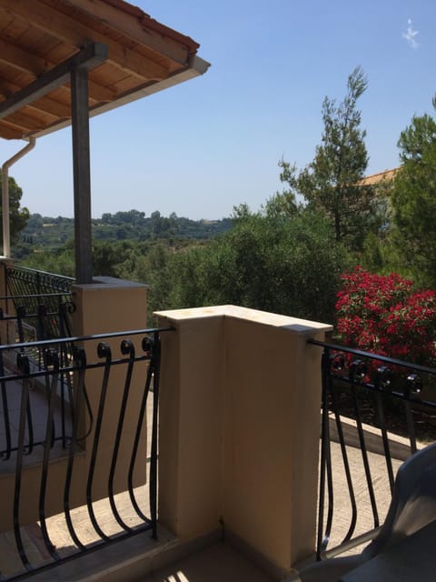 Balcony/Terrace, Garden view