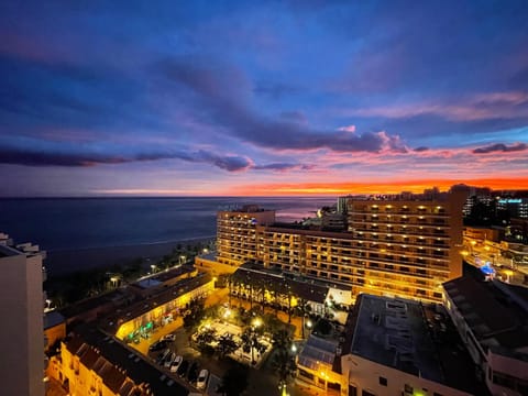 Restaurant/places to eat, Neighbourhood, View (from property/room), Sunset