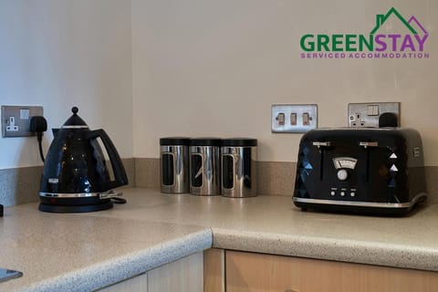 "Clarence Court Newcastle" by Greenstay Serviced Accommodation - Stunning 1 Bed Apt In City Centre With Parking & Balcony-Sleeps 4 - Perfect For Contractors, Business Travellers, Couples & Families - Fast Wi-Fi - Long Stays Welcome Appartamento in Gateshead