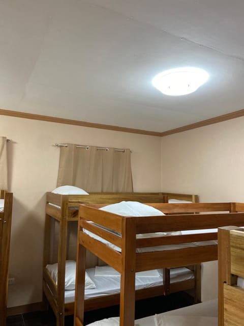 Eden Travellers Lodge Gasthof in Puerto Princesa