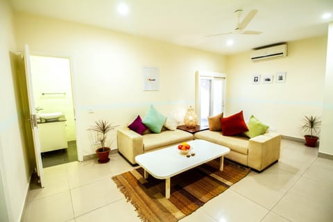 Anara Service Apartments - Greater Kailash Part II Condominio in New Delhi