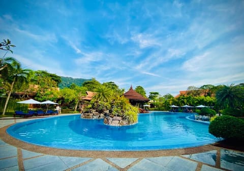 Try Palace Resort-Kep Estância in Kien Giang