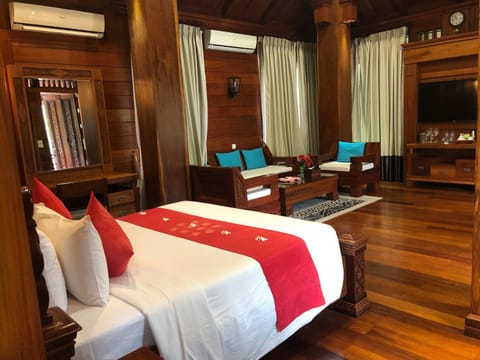 Try Palace Resort-Kep Estância in Kien Giang