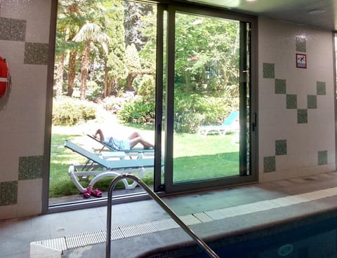 Garden, Solarium, Swimming pool