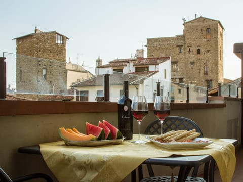 Balcony/Terrace, City view