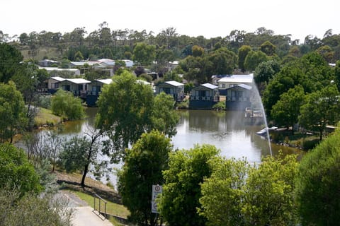 Capital Country Holiday Park Camping /
Complejo de autocaravanas in Canberra