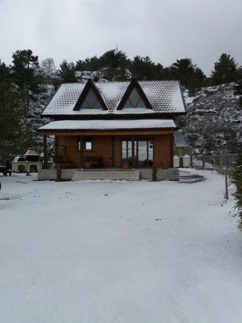 Agros Timber Log House Chalet in Limassol District