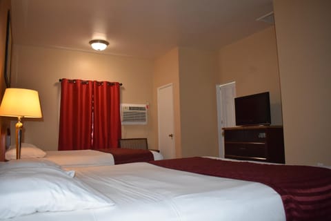 El Cajon Inn & Suites Motel in El Cajon