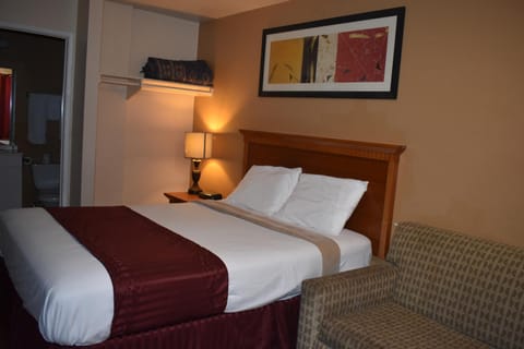 El Cajon Inn & Suites Motel in El Cajon