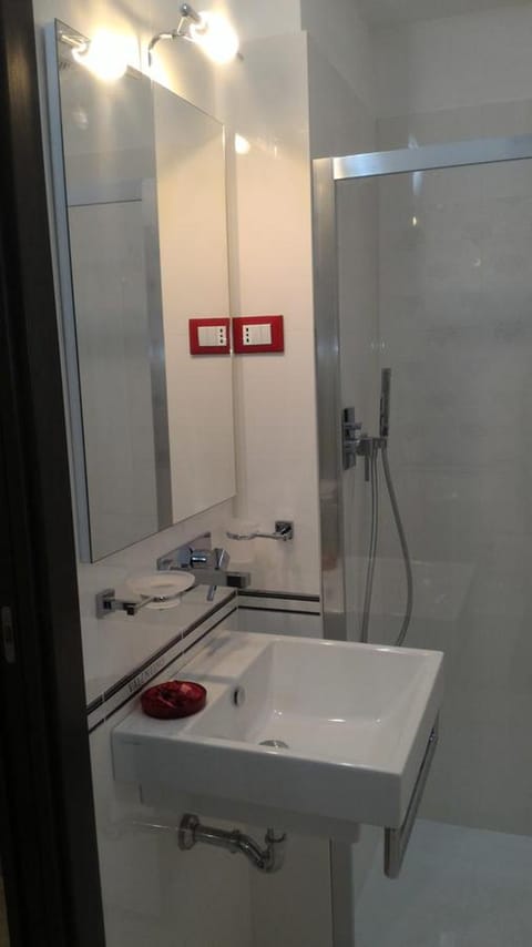 Shower, Toilet, Bathroom, Bedroom, Area and facilities