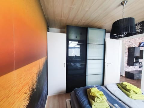 Bed, Bedroom, wardrobe