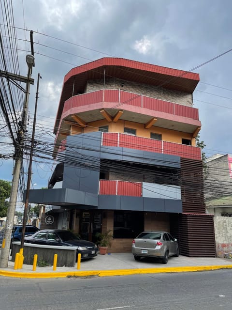 Hotel Guest House Inn Alojamiento y desayuno in San Pedro Sula