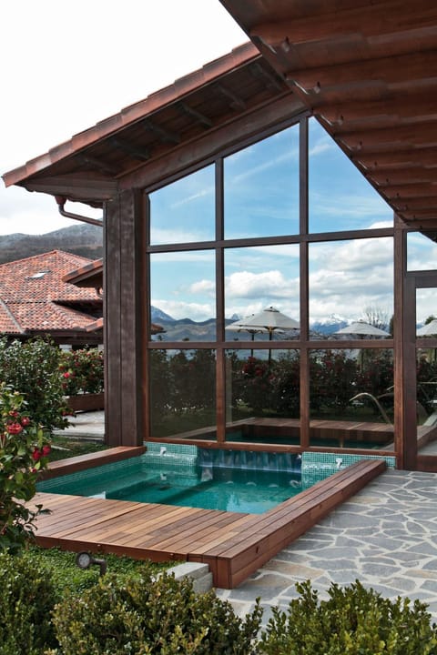 Hot Tub, Open Air Bath