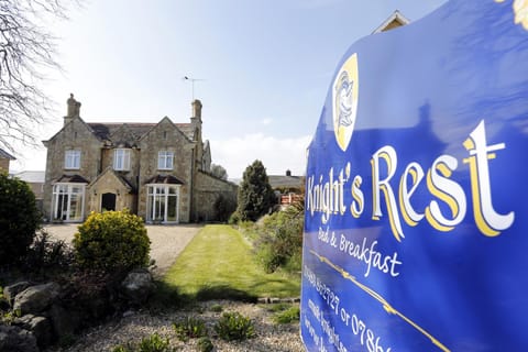 Knights Rest Bed and Breakfast in Shanklin