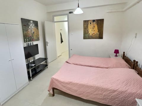 TV and multimedia, Bedroom