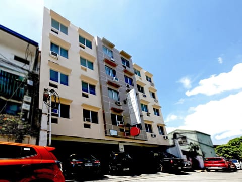 OYO 858 City Stay Inns Bgc Nuevo Hotel in Makati