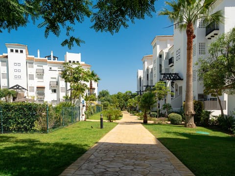 2101-Nice penthouse in complex with pools Appartamento in San Luis de Sabinillas