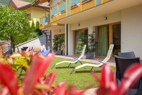 Facade/entrance, Garden